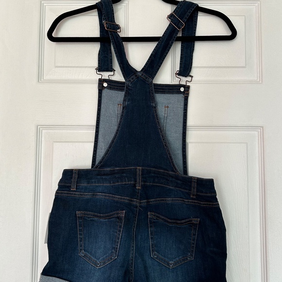 Short Overalls - Picture 2 of 5
